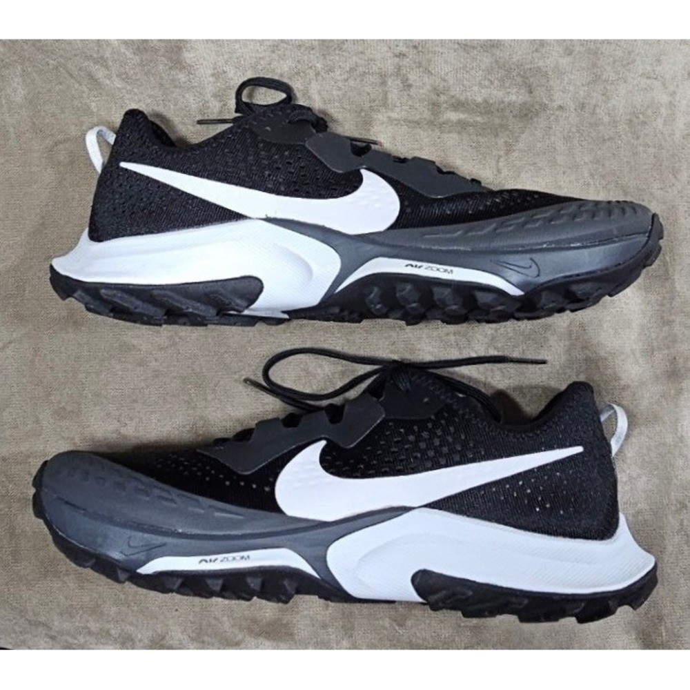 Nike Air Zoom Terra Kiger 7 Womens Trail Running Shoes Black CW6062-002 Size 9